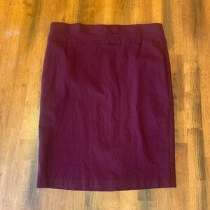 Maurices Pencil Skirt Large Burgundy Mini Stretch Fitted Classic Pull on